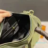 Бостонские сумки вниз по сумовочной сумке Женщины зимние путешествия Бостонская сумочка женское плечо простое досуг дизайнер Duffel Bags 2022