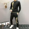 Männer Trainingsanzüge Mode Klassische Schwarz 2 Stück Anzug Stickerei Gold Feder Männer Set Trainingsanzug Herbst Winter Sportswear Mann Track