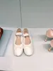 Projektant kobiet profesjonalne buty do tańca 2023 satynowe balerinki moda francuska mm paryż platforma kokardka płytkie usta mmiu samotna kobieta płaskie baletki 35-41