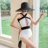 Kobiety stroju kąpielowego 2022 Korea Seksowny kostium kąpielowy bez pleców wycięcie pływania kantar bandaż plażowy Kobiety One Piece puste body