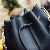 Kvällspåsar Fashion Color Strap Bucket Bag For Women Pu Leather Shoulder Desinger Ladies Crossbody Bolsa Feminina Purse and Handbag