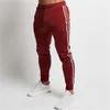 Survêtements pour hommes Zipper Sportswear Costume Sports 2 ensembles de vêtements Impression Sweat à capuche Veste Pantalon Chemise à manches longues Tirage rayé