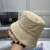 23 Luxe designer Fashion Bucket Hat Classic Style kleurrijk patroon Sunshade winddichte casual feest cadeau Zeer mooie brede rand hoeden