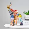 Oggetti decorativi Figurine Graffiti Pittura colorata Elefante Scultura Figurine Statua d'arte Artigianato in resina creativa Portico per la casa Decorazioni per il desktop 220919