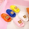 Pantoufle dessin animé mignon ours infantile pantoufles pour garçon fille été enfant chaussures de plage bébé maison salle de bain doux intérieur tongs enfants sandales 220919