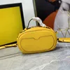 Bolsas de cintura Bolsa oval para câmera de alta qualidade Bolsa tiracolo Couro de camurça Couro de camurça com zíper duplo Bolsas mensageiro Multi Pochette