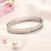 Designers Bracelets Mulheres Bangle Luxury Designer Tricolor Letter Wispy Bracelet Jewelry Bated Stainless Steel Love Gift Bangles M323C