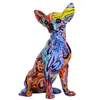 Decoratieve objecten Figurines Creatieve kleur Chihuahua Hondenstandbeeld eenvoudige woonkamer ornamenten Home Office Resin Sculpture Crafts Store Decors Decoraties 220919