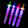 LED-Schwerter/Waffen, 8 Stück, leuchtende Schwerter, Spielzeug für Kinder, leuchten blinkende Zauberstäbe, LED-Sticks, Party-Spielzeug, Requisite, Cosplay, Jungenspielzeug, Outdoor-Spaß 220919