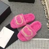 2022 Kvinnor Päls tofflor Slide Sandal Wool Designer Tjock Bottom Fashion Apartment Plat Muller Heel Slipper Winter Sexiga Mullers Storlek 35-41