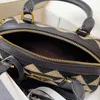 オリジナルの豪華な刺繍生地革枕バッグシンプルで多用途の高品質のデザイナーブランドの斜めのショルダーバッグとハンドバッグ2022