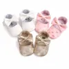 Baby första vandrare småbarn barn baby flickor pu prinsessan bow kärleksfull hjärtskor bowknot crib sole sneaker