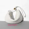 A YD Luxurys Jodies Designers Bag Crossbody Bottegss Bags Venetss com o logotipo Pequena bola dourada tecendo nuvem saco de ombro único despejo nas axilas