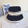 Kış Desingers Buck Hat Luxurys Geniş Kötü Şapkalar Mektup Sunhats Moda Trend Seyahat Buckethats Yüksek kaliteli bahçe moda şapkası sıcak ve kalın kapaklar