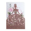 Karty pozdrowienia 50pcs Laser Cut elegancka róże panny młodej Zaproszenie na ślub karta Zakłada Dostaw Glitter Paper Carty