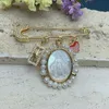 Pins Brooches Fashion Mpo Shell Pearl Zircon Dirgan Mary Pin