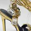 الصنادل خنجر الذهب عبر Strappy الكعوب النساء 2022 مصمم فاخر أحجار الراين الصيف أحذية السيدات أحذية Sandales Femelle
