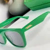 نظارة شمسية مربع زاوية مستقطبة للرجال أسيتات واسعة من نظارات الشمس الخضراء 1060 معابد لامعة مصممة برشام ذهبية لامعة للنساء الزوجين الأزياء النظارات الساخنة