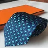 2023 Men de gravata de luxo Cartas 100% amarra a seda preta azul adulto adulto Jacquard Party Wedding Business Tecido de moda Design Hawaii Ties Box