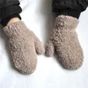 Baby Kids Pluche Dikke Warme Baby Handschoenen Winter Plus Fluwelen Wanten Kinderen Coral Fleece Volledige Vinger Handschoenen voor 1-4Y de772