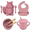 カップ料理の調理器具8pcs/set baby silicone sucker bowl plate cup bibs spoon fork set children nonslip tableware feeding bpa free 220919