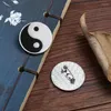 Brosches klassiska tai ji yin yang emalj stift silver f￤rg lapel svart vit kinesisk taoism tecken m￤rke vintage smycken kvinnor m￤n g￥va