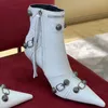 Botas Novo estilo borlas pontiagudas com botas de moda Mulheres unhas de metal legal meninas quentes motocicleta sapatos de salto alto 220920