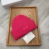 Lüks Beanie Designer Kış Kafatası Şapkası Kadınlar Erkekler Örme Kapak Moda Marka Kaşmir Sıradan Kapaklar Yüksek Kaliteli Açık Sıcak Beanie 12 Renk