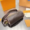 Lüks çantalar tasarımcı çantalar zincir omuz çantası mektup varil şeklindeki çapraz çantalar klasik moda kadın cüzdan
