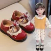 Turnschuhe Mode Süße Baby Mädchen Schuhe Patent Leder Bowtie Perle Kinder Flache Kinder Kleinkind G800 220920