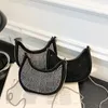 Borse da sera Designer di marca Diamond Borsa a tracolla da donna Fashion Chain Crossbody Half Moon Handbag 2022 Trend