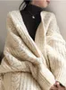 Swetry damskie Koreańska moda jesienna zima średnia długość dzianiny gęstwiona luźna smażona ciasto Twist Kurtka Sweatek damska kardigan 220920