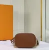 Borsa a secchiello di lusso Borsa con manico da spiaggia estiva Borsa a tracolla in tessuto di design da donna in rafia lavorata a maglia in vera pelle primaverile