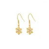 Studörhängen Elektroplätering Golden Snowflake Zircon Ear Hooks Fashion Personlighet Trend Kvinnor