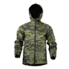 Vestes de chasse vêtements veste Softshell ultralégère pour hommes manteau Multicam femmes imperméable coupe-vent chemise de Combat respirant randonnée