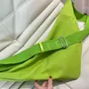Akşam çantaları çapraz vücut çantası prabag tasarımcı çantalar üçgen çapraz gövde kadınlar yeşil büyük kapasiteli göğüs torbası paketi çantası 220919