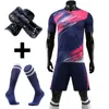 Conjunto de camisa de futebol de roupas de ginástica com meias Caneleiras personalizadas adulto infantil uniformes de kit de futebol uniformes de treinamento de futebol terno curto 220919