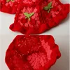 Stingy Brim Hats INS Hollow Cherry Gestrickte Fischer für Frauen Handgefertigtes rotes passendes Becken Frühling Sommer Sonne 220920