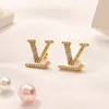 Pendientes de marca para mujer Diseñadores Carta Oreja Stud Pulsera Collar 18K Chapado en oro Cristal Geométrico Pendiente para boda Accesorios de joyería ER0047-ER0048