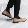 Luksusowe butów męskie mokasyny spiczasty palce płaskie obcasowe mody metalowa klamra szycie klasyczne biuro wygodne rozrywki buty 38-47