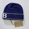 Beanies 2024 mode av hög kvalitet mössa unisex stickad hatt klassisk sportskalle mössor för kvinnor och män autume vinter hattar damer avslappnad