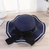 Breite Krempe Hüte Sommer Frauen Boater Strand Hut Seite Weibliche Casual Panama Dame Klassische Flache Bowknot Stroh Sonne Frauen welliges Mädchen