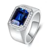 Pierścienie klastra Pełna Mężczyzna 4CT LAB Szmaragd Sapphire Pierścień Pierścień Białe Złoto Weddcze zaręczyn