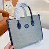 2022 Luxury Designer Handbag Tote Bags Letter Print High Quality Fashion Shoulder Bag 2 Size Large Capacity Outdoor Totes Shopping Purses Backpack for Men and Women