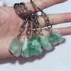 Llavero con colgante de piedra Mineral en bruto Natural, llaveros de cristal de fluorita verde, venta al por mayor