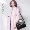 Sacs de soirée Sac en cuir crossbody 2022 Exportation européenne Boston Femme pour femmes Softs Large Taps One Piece Livraison