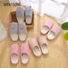 Pantoufles Femmes Hiver Maison Fourrure Pantoufles Chat De Bande Dessinée Antidérapant Doux Chaud Maison Intérieur Chambre Hommes Couples Garçons Fille Mémoire Mousse Chaussures De Sol 220921