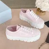 Designerskor Gabardine Nylon Casual Shoes Brand Wheel Trainers Canvas Sneakers Fashion Platform Solid Höjd Sko Storlek 35-41 med låda