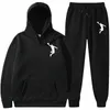 Lyxig herrdesigner träningsoverall Sweat hoodie Höst vinter Mode för herr träningsoveraller Joggingdräkter Jacka Byxor Set Sportdräkter Tryck herr basket sportkläder