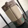 Kvinnor lyxiga hinkväska dragskon med axelband designer crossbody handväska 2022 ny mode tote vintage stor kapacitet klassisk korskropp messenger